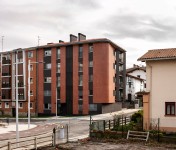 10 viviendas sociales de alquiler en Irun. Xabier Arruabarrena Oiarbide y Ángel Munarriz Blasco